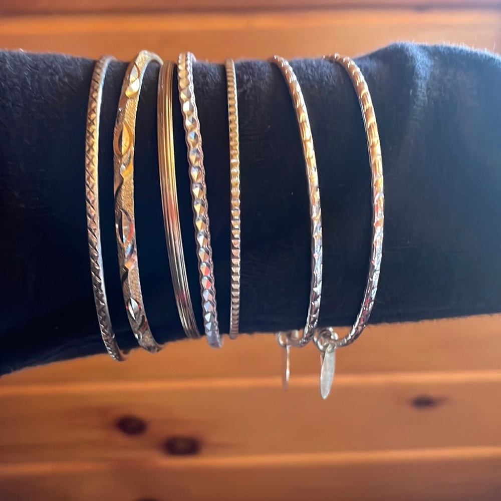 Bangle Bracelet Set! - image 3